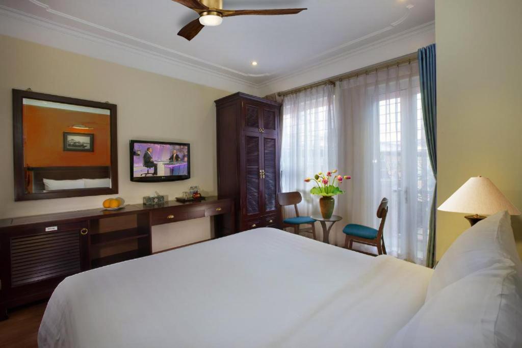 Classic Street Hotel Ханой Экстерьер фото